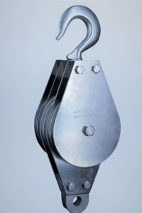 Deadman Swivel Hook Pulley Block 3 Sheaves